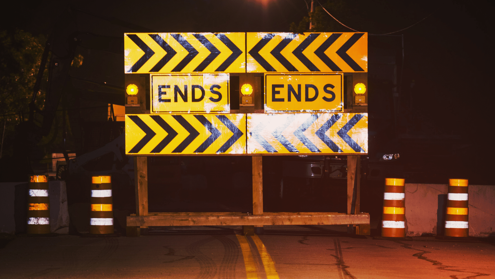 Dead end sign